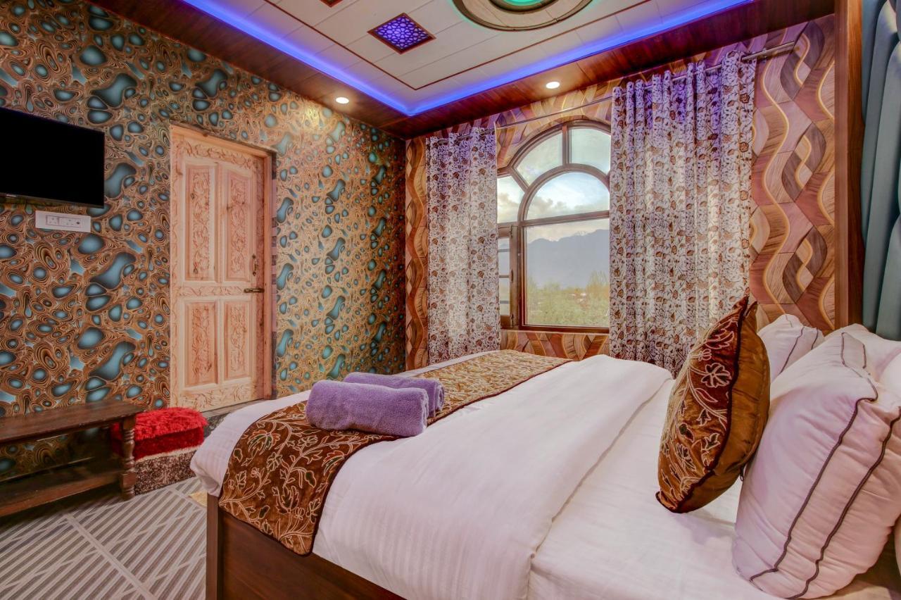 Hotel Royal Hameed Srīnagar Eksteriør bilde